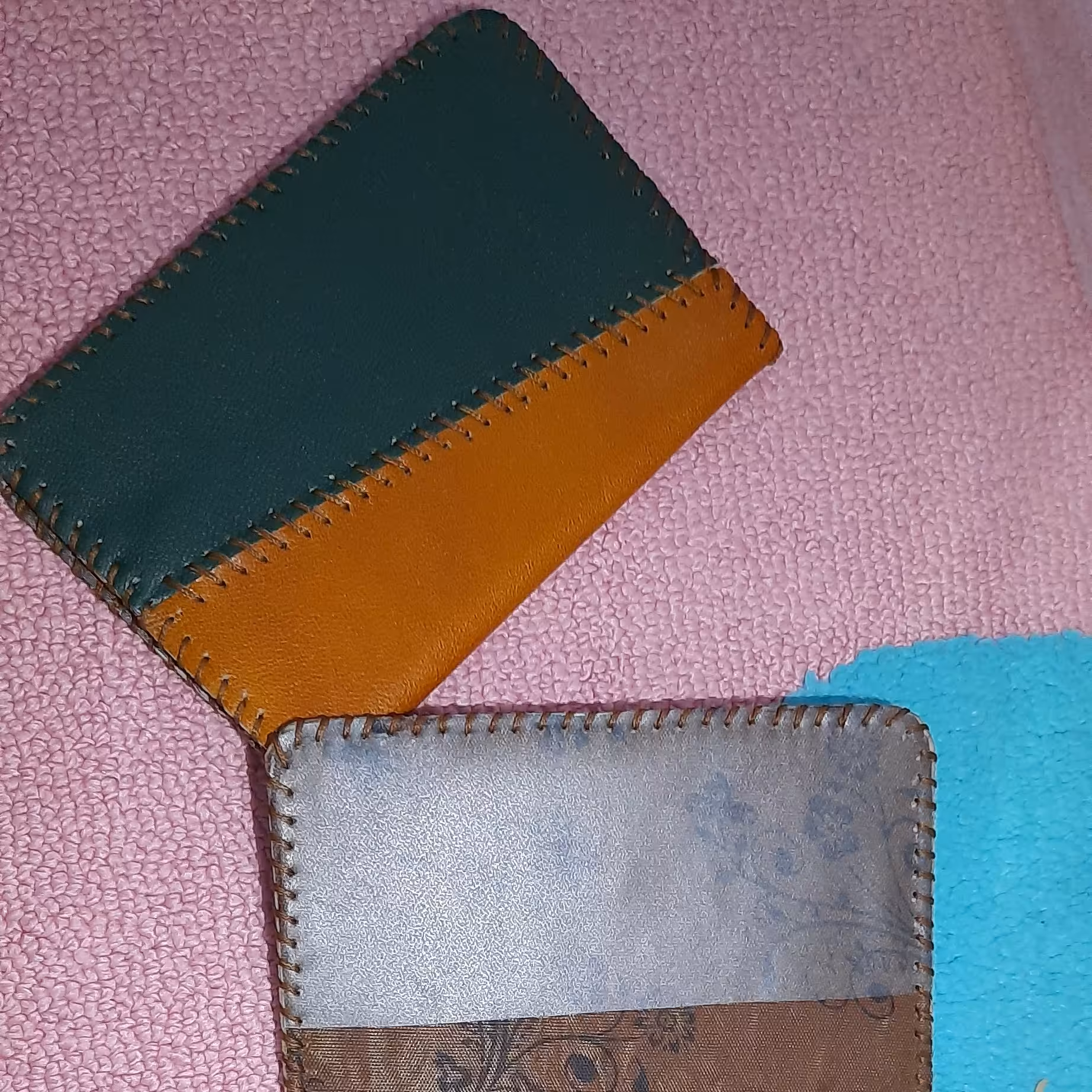 جلد شناسنامه چرمی دست دوز