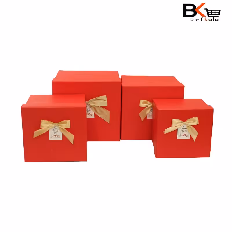 باکس کادویی مربعی 4 تکه پاپیون دار قرمز سایز متوسط کد 48