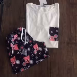 تیشرت و شورت