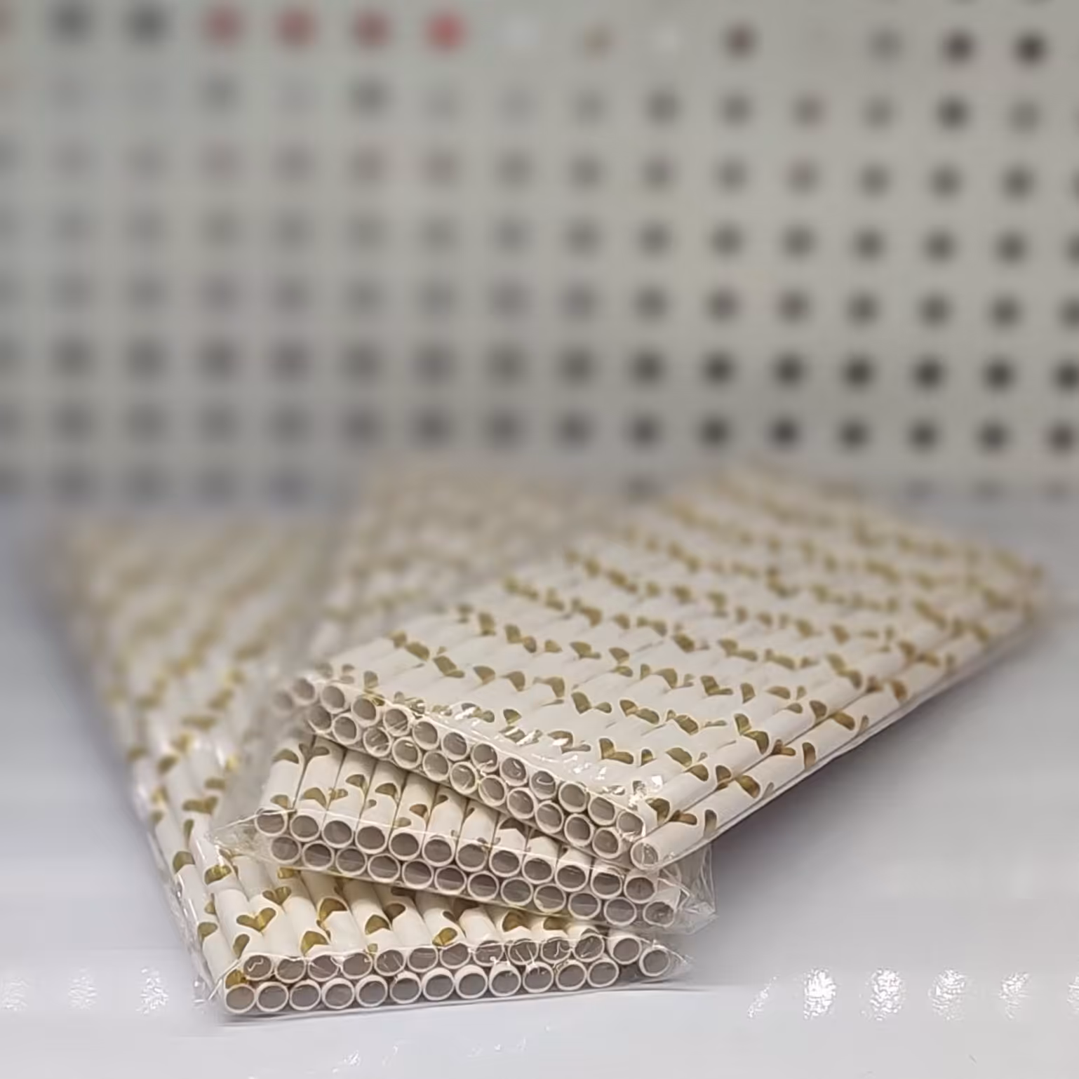 نی نوشیدنی کاغذی قطر  5 میل  20 عددی طرح قلب طلایی