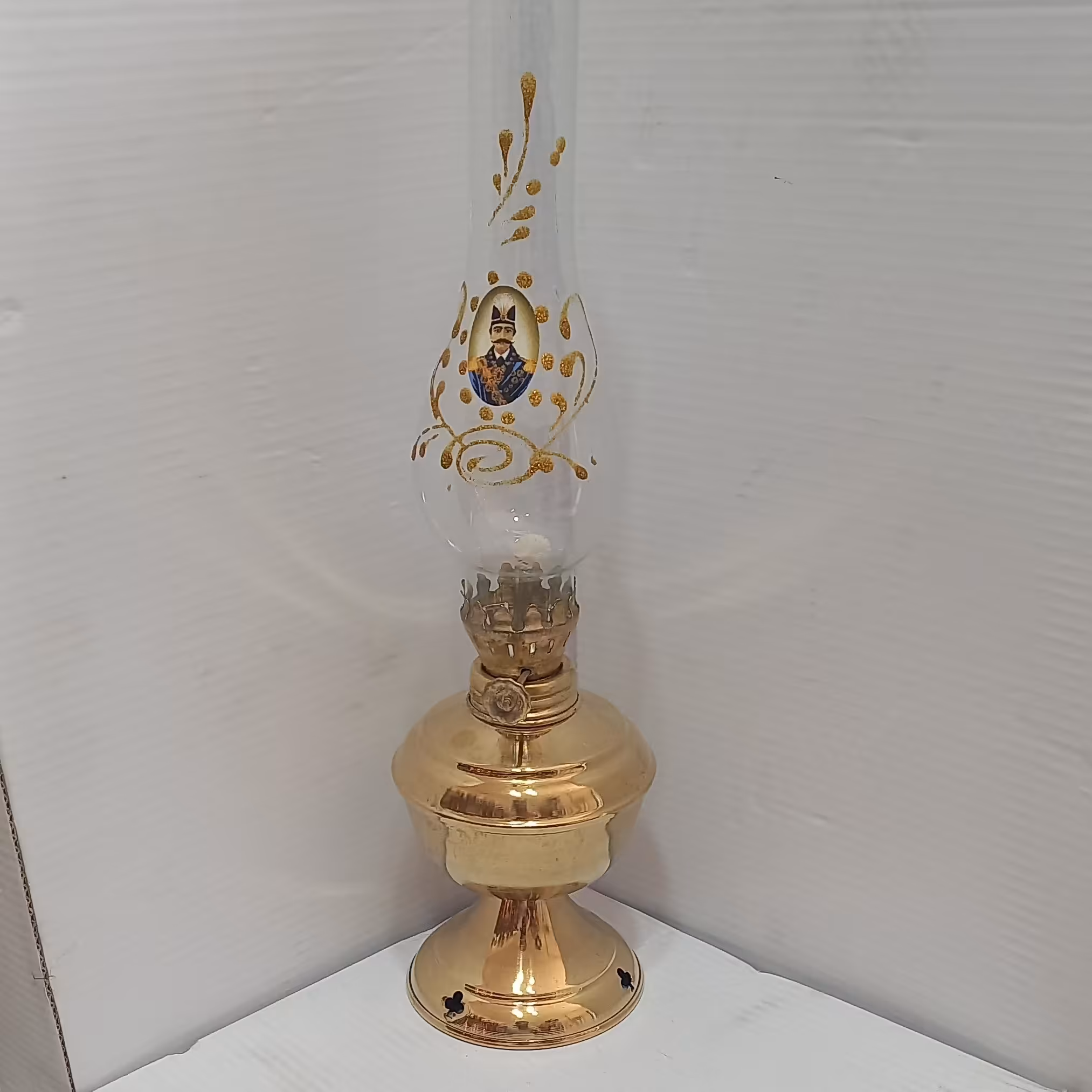 چراغ گردسوز برنجی