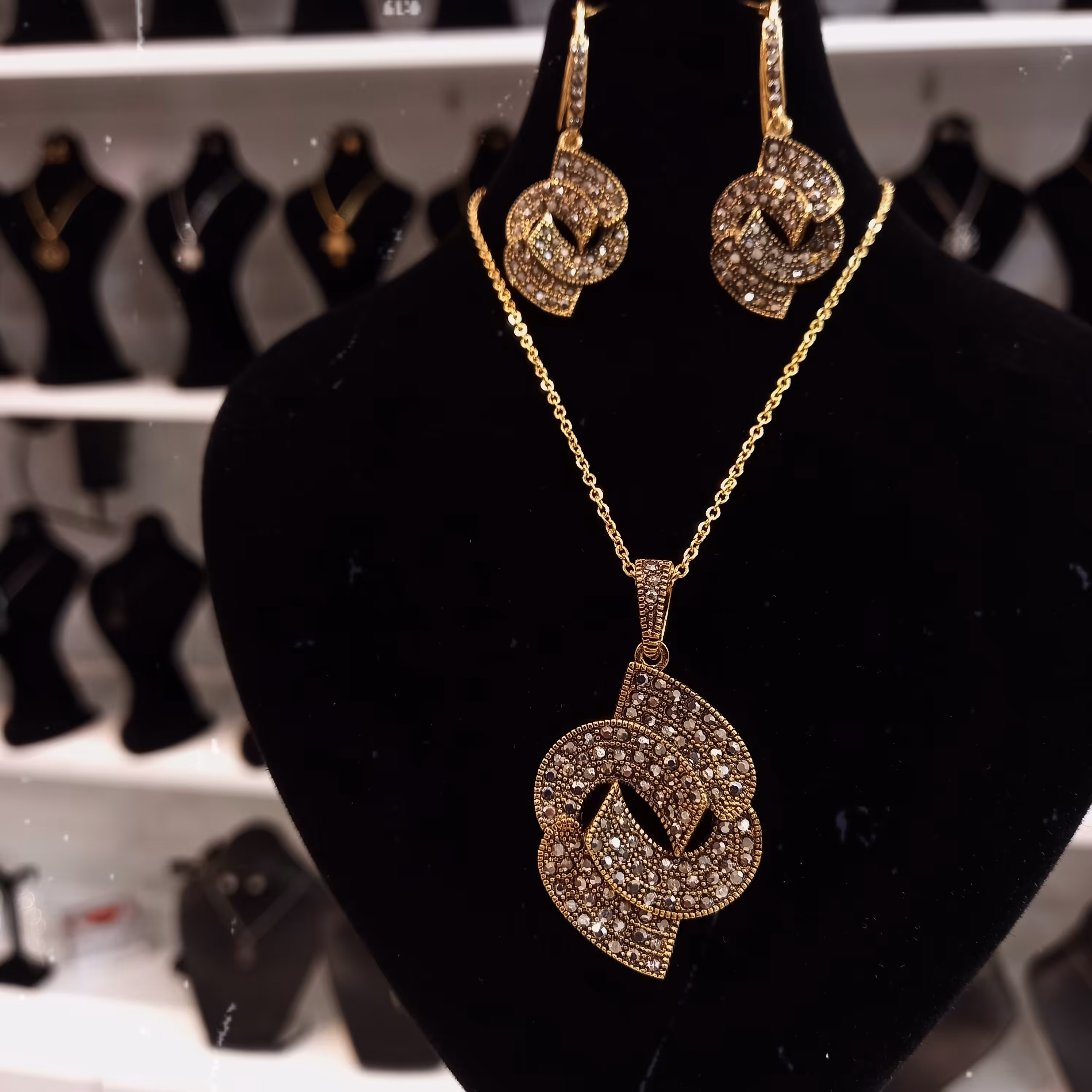 نیمست استیل رنگ ثابت  نیمست مارکازیت  نیمست نگین دار   نیمست سیاه قلم