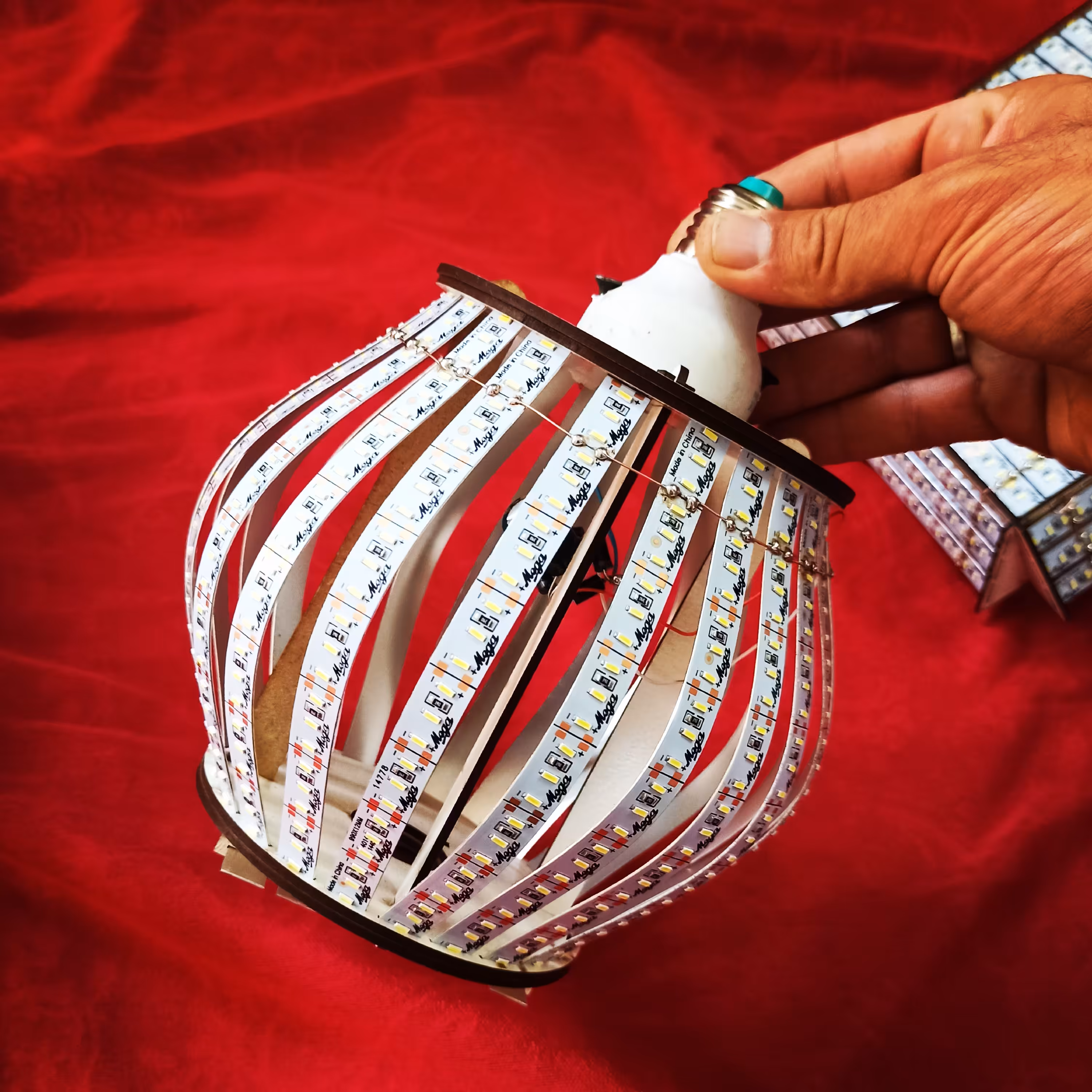 لامپ کم مصرف دست ساز smd مدل توپی 