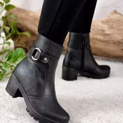 نیم بوت مجلسی جنس رویه چرم سوگو(لطفا قبل ثبت موجودی بگیرید)