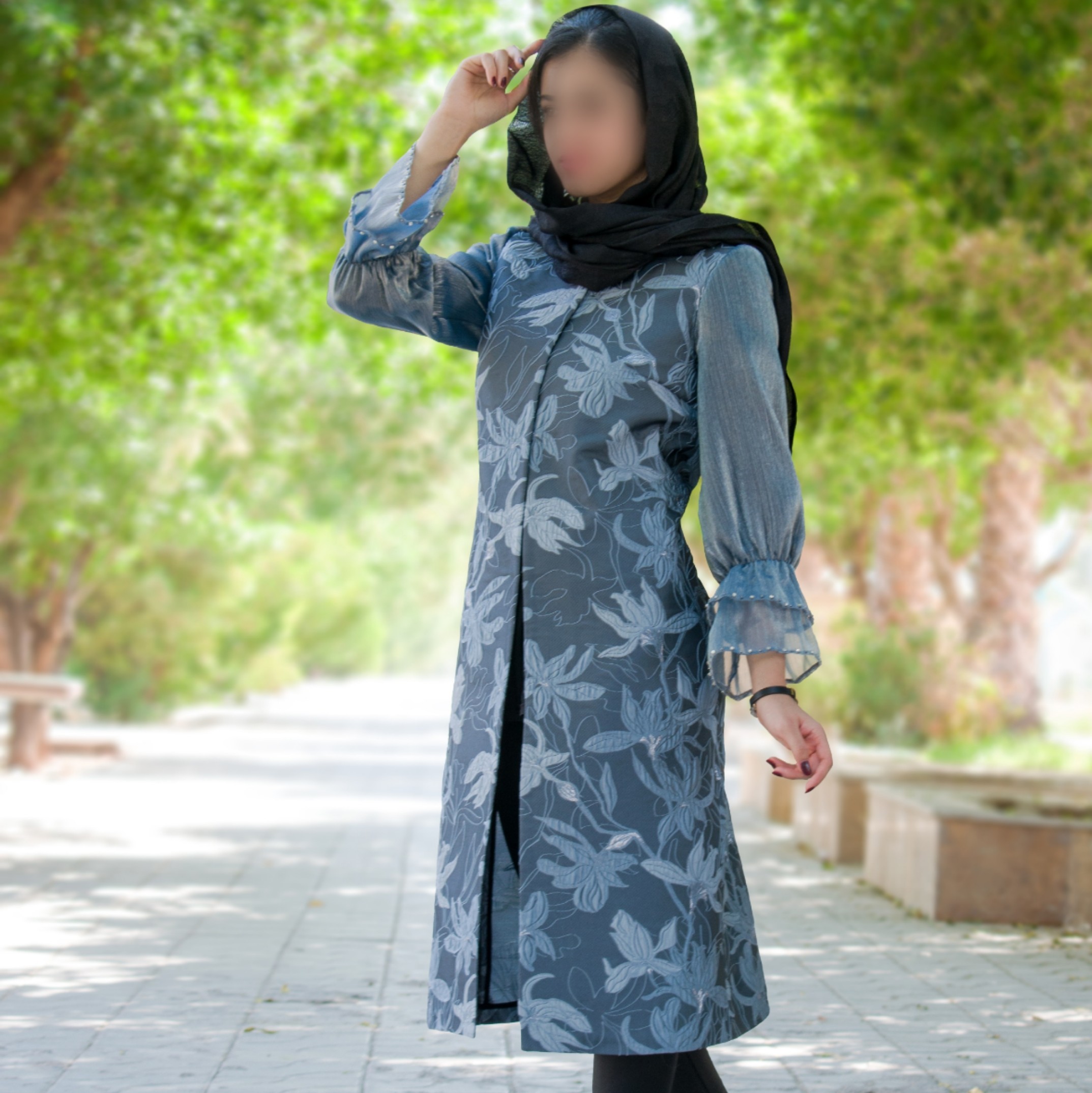 مانتو مجلسی ژاکارد با آستین ارگانزای جواهر دوزی شده