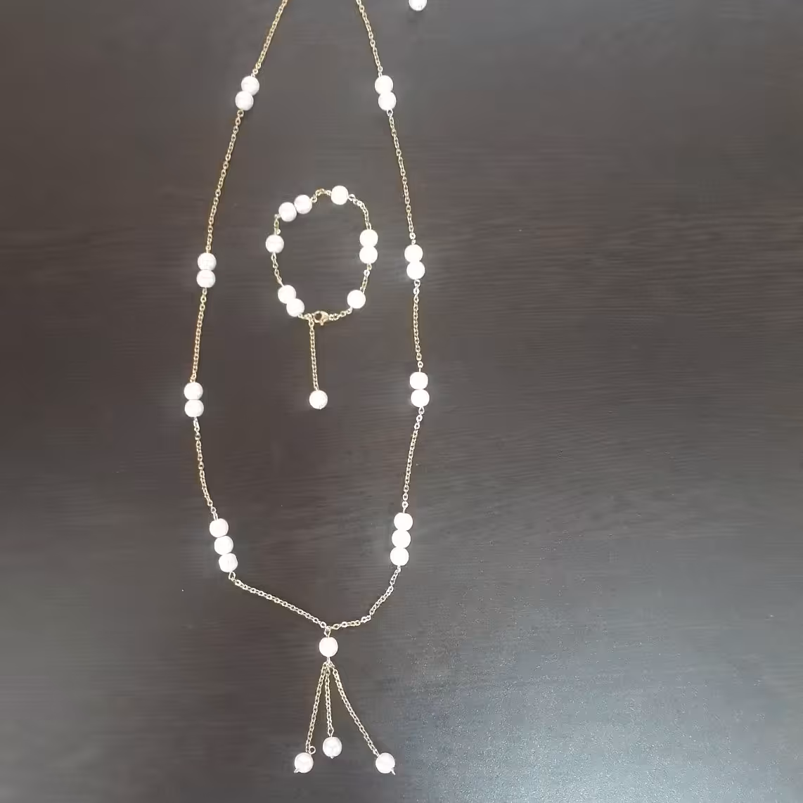 رو مانتویی با ست دستبند با زنجیر رنگ ثابت