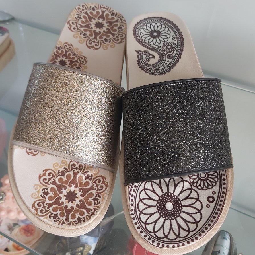دمپایی زنانه طرح دار
