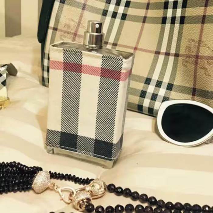 عطر خالص و فوق العاده  باربری لندن 