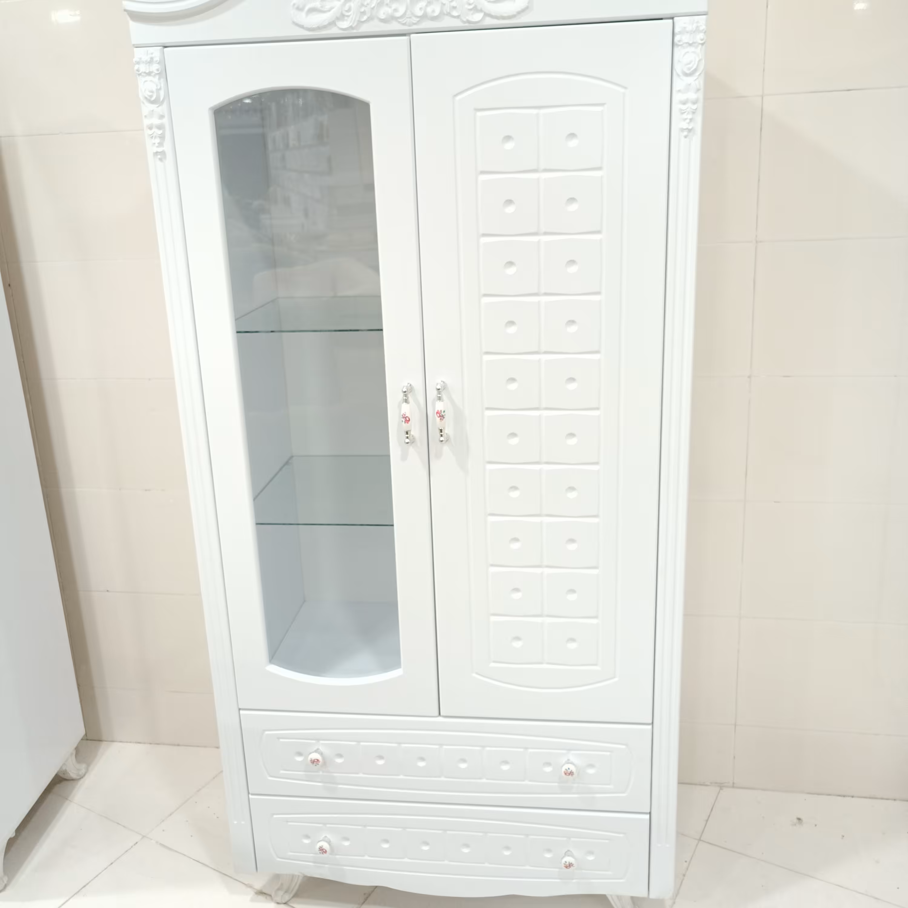 کمد 2 درب وکیوم نقطه ای ویترین دار رنگ سفید