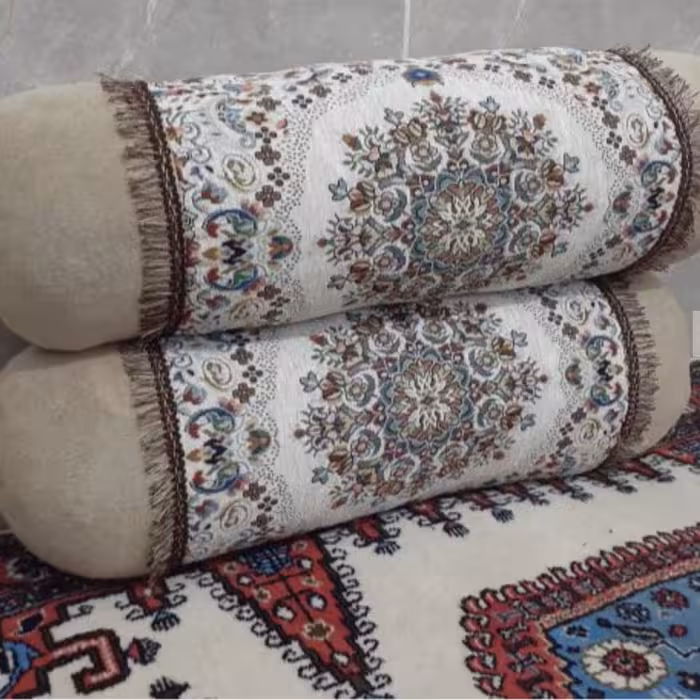 پشتی گرد کرم سنتی جنس مخمل شانل 1عدد.پشتی لوله ای.پشتی قلقلی سنتی(پس کرایه)