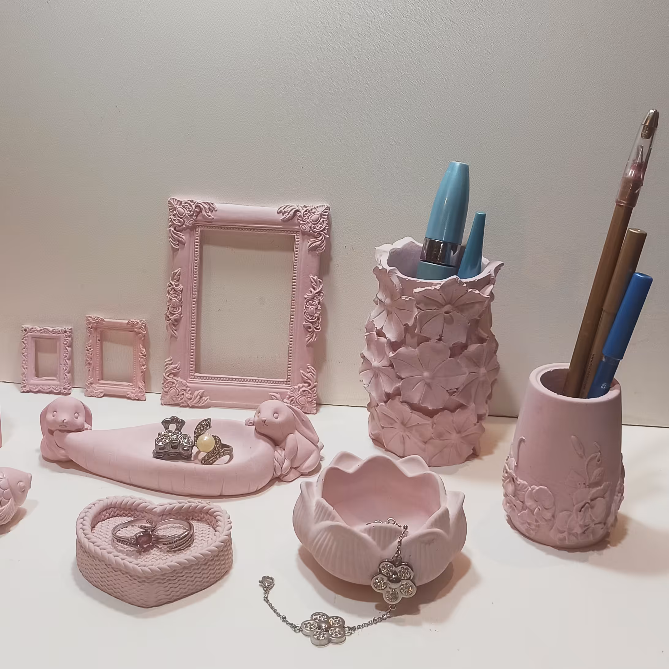 اکسسوری دخترانه  بتنی