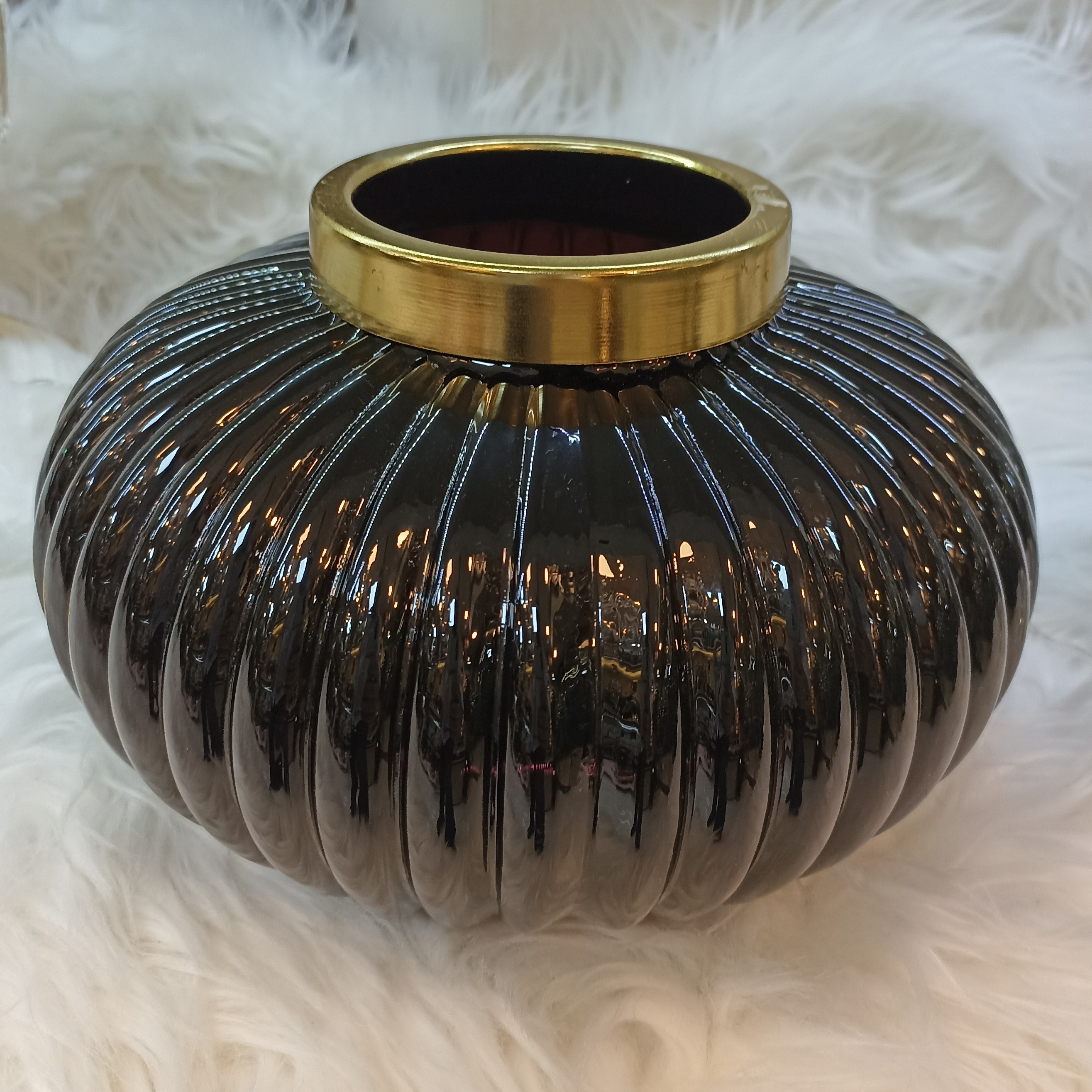 گلدان شیشه ای مدل نوا رنگ مشکی