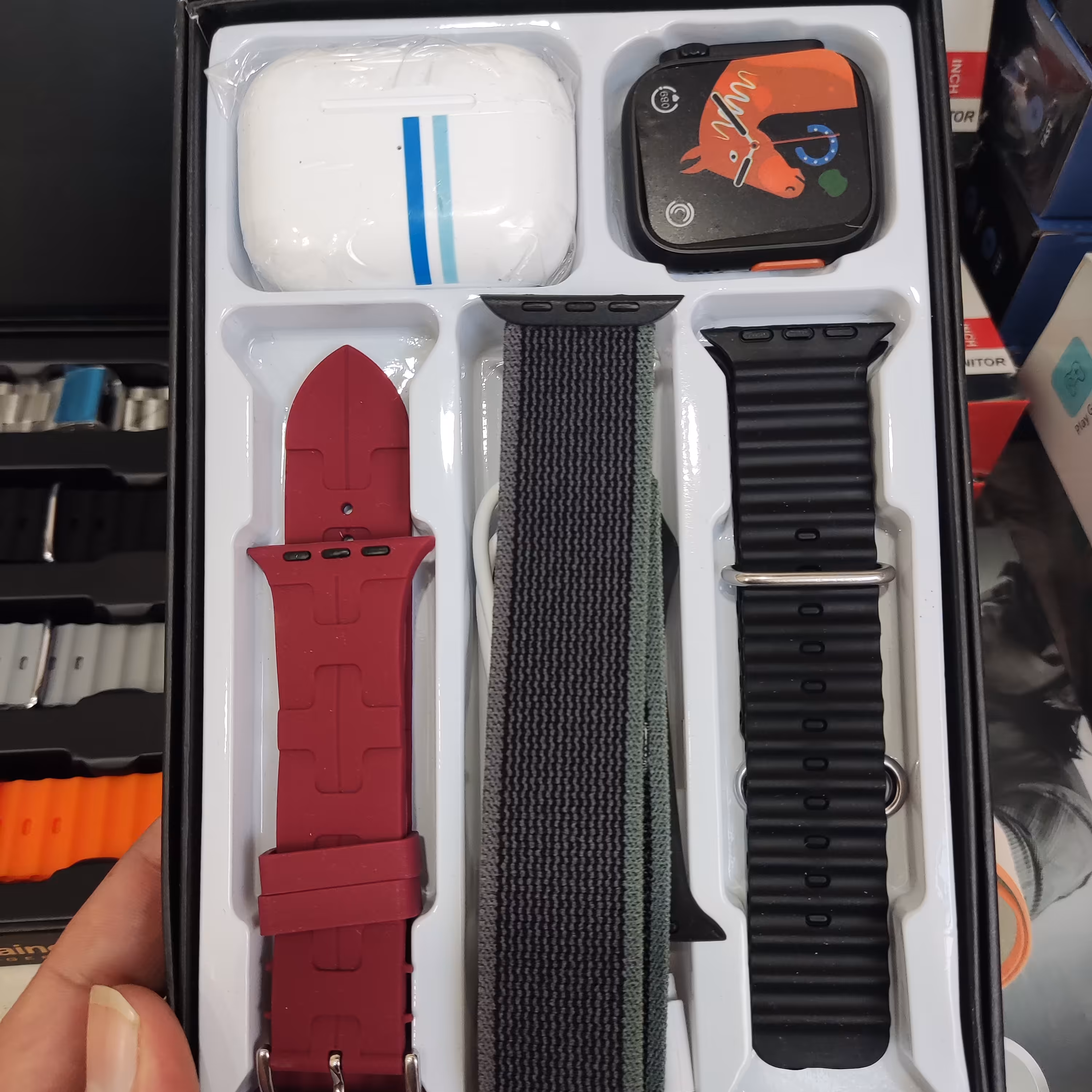 ساعت هوشمند الترا با سه بند و ایرپاد 