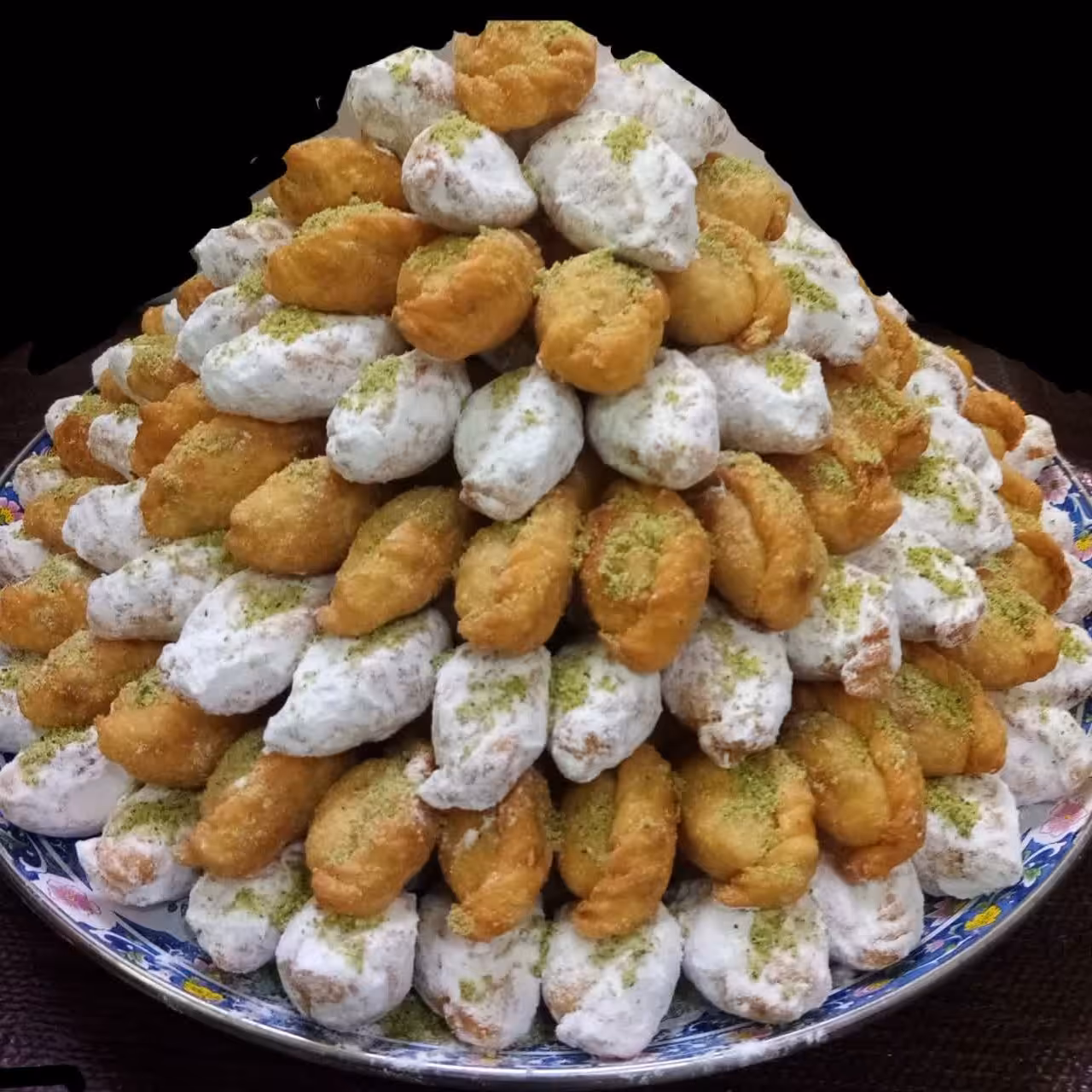 شیرینی قطاب پسته ای خانگی