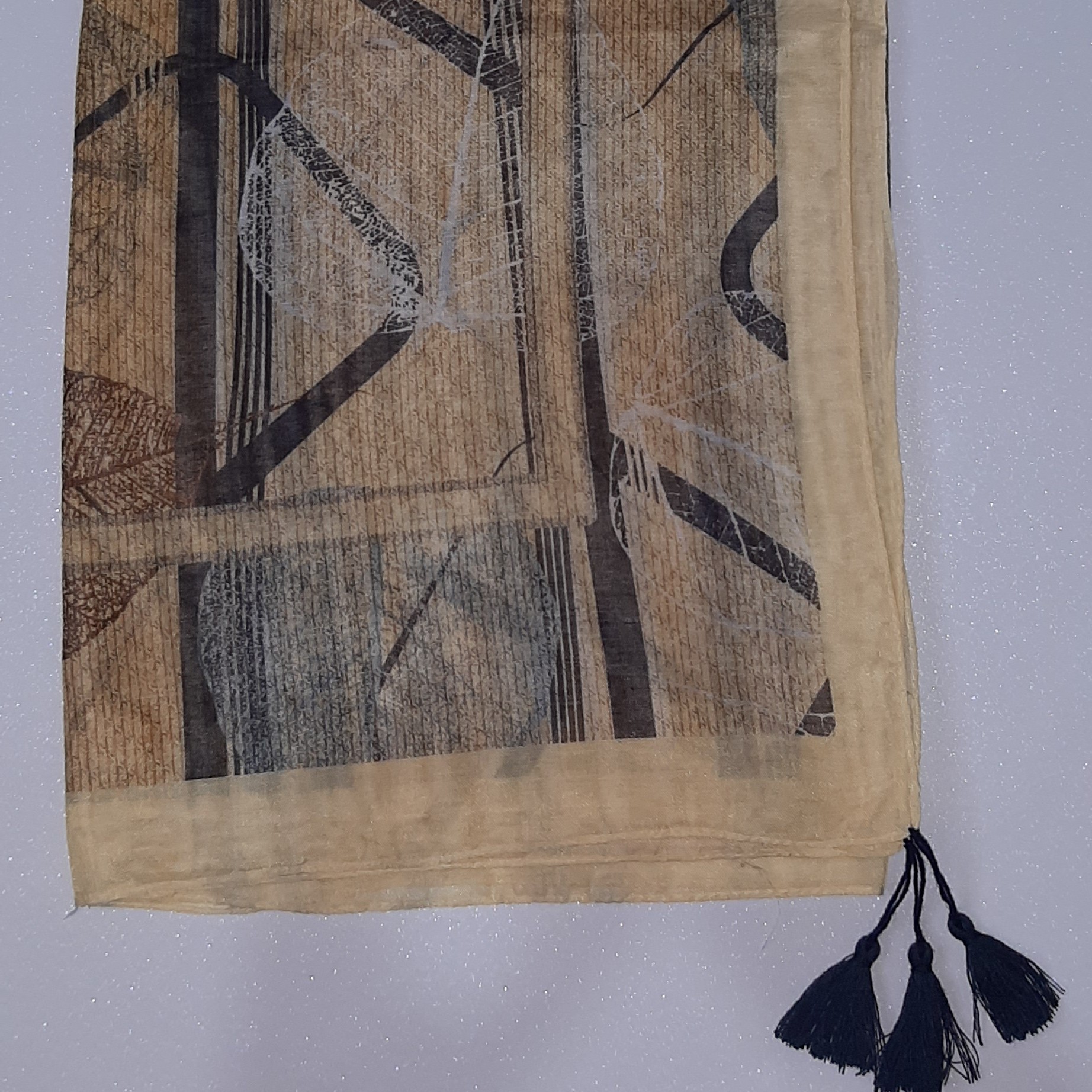 روسری قراره بزرگ منگوله دار