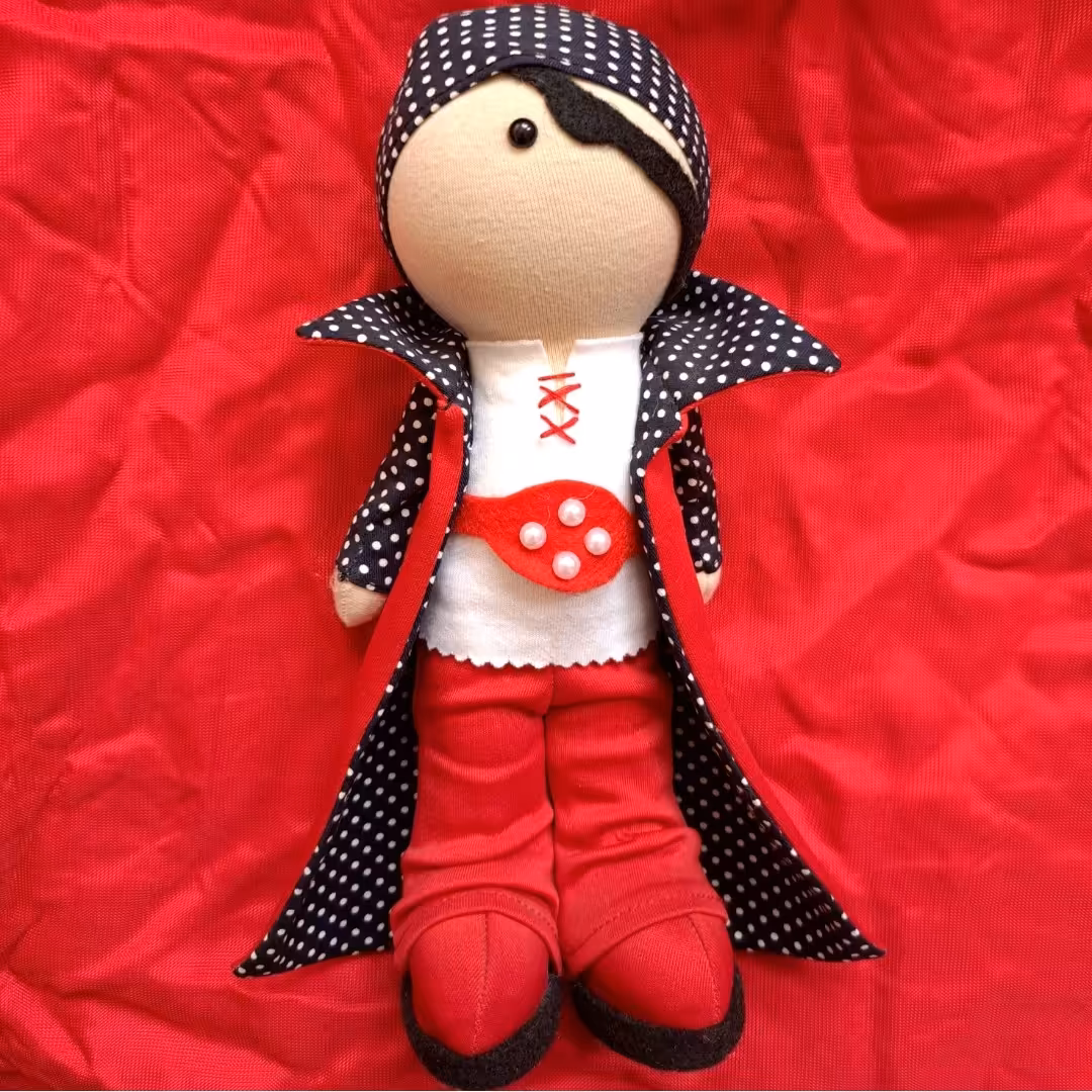 عروسک روسی پسر دزد دریایی