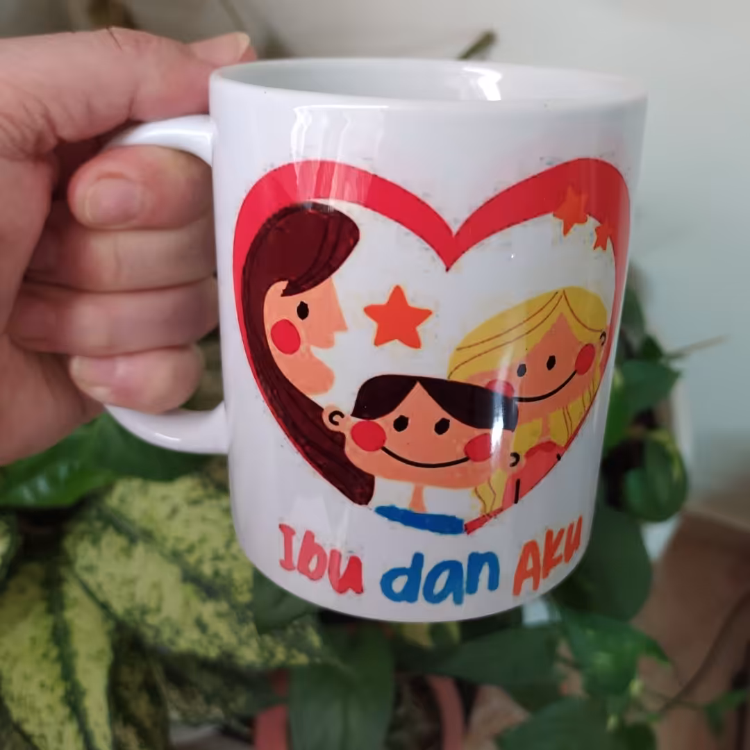 ماگ وزن 330رنگ سفید ارتفاع9