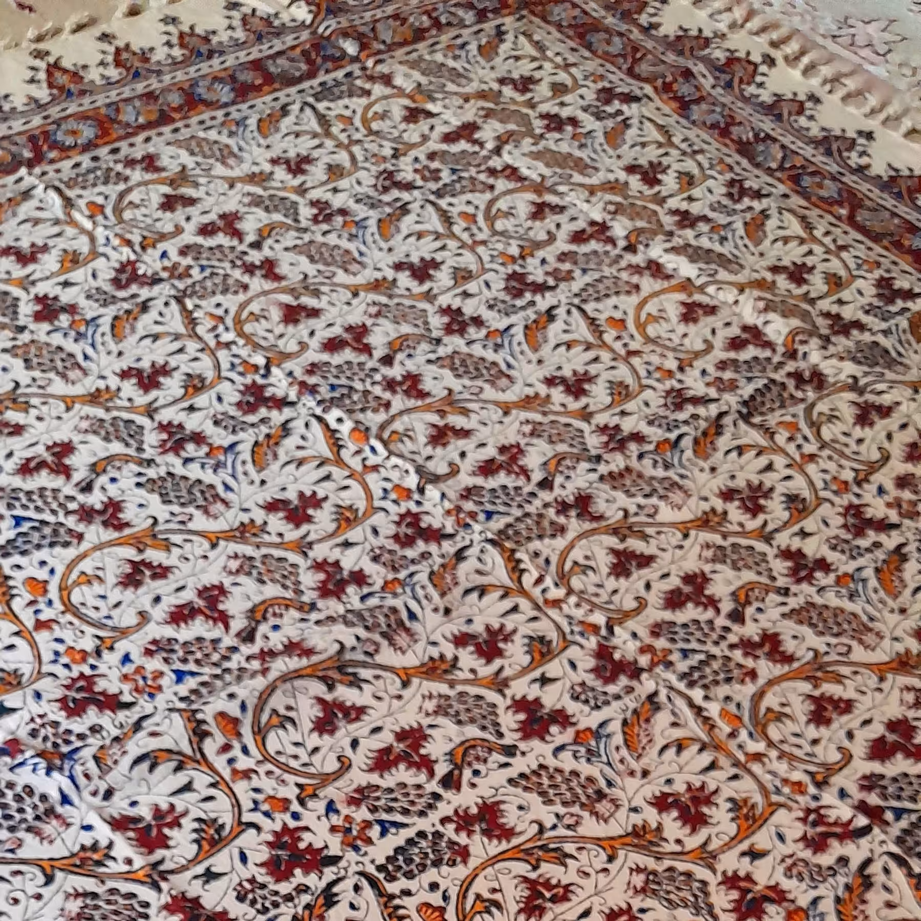 سفره ورومیزی قلمکاری سنتی سایز 100در150 سانت طرح انگوری