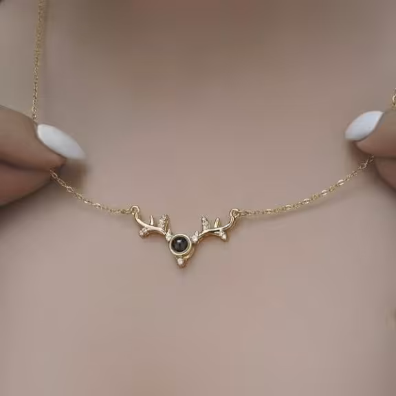 گردنبند استیل شاخ گوزن با سنگ دوستت دارم به 100 زبان مختلف