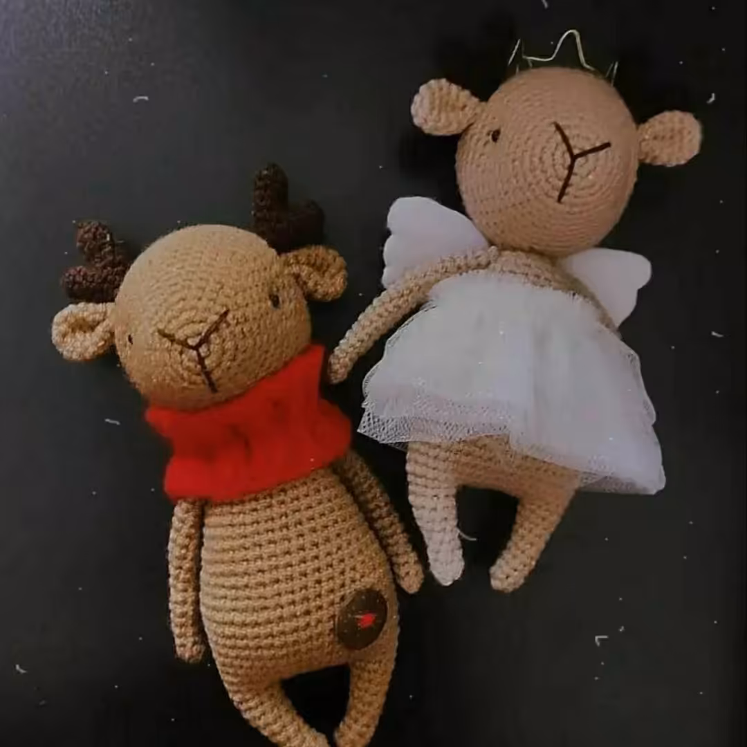 عروسک بافتنی خانوم وآقا گوزن قابل سفارش طرح اندازه ورنگ ب دلخواه مشتری