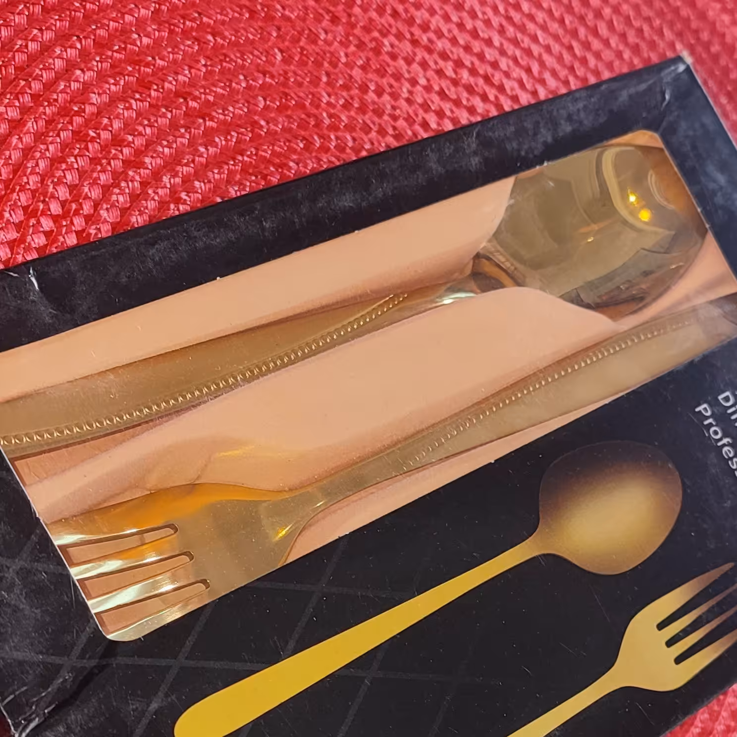 قاشق و چنگال طلایی _فروشگاه شیک هوم 