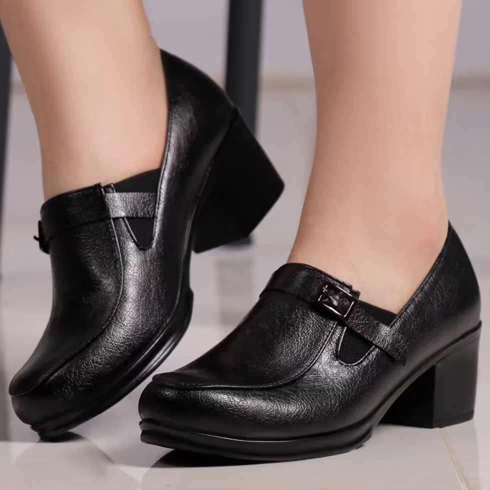 کفش طبی کارمندی زیره پیو
بغل کش سبک و راحت
بهترین کیفیت