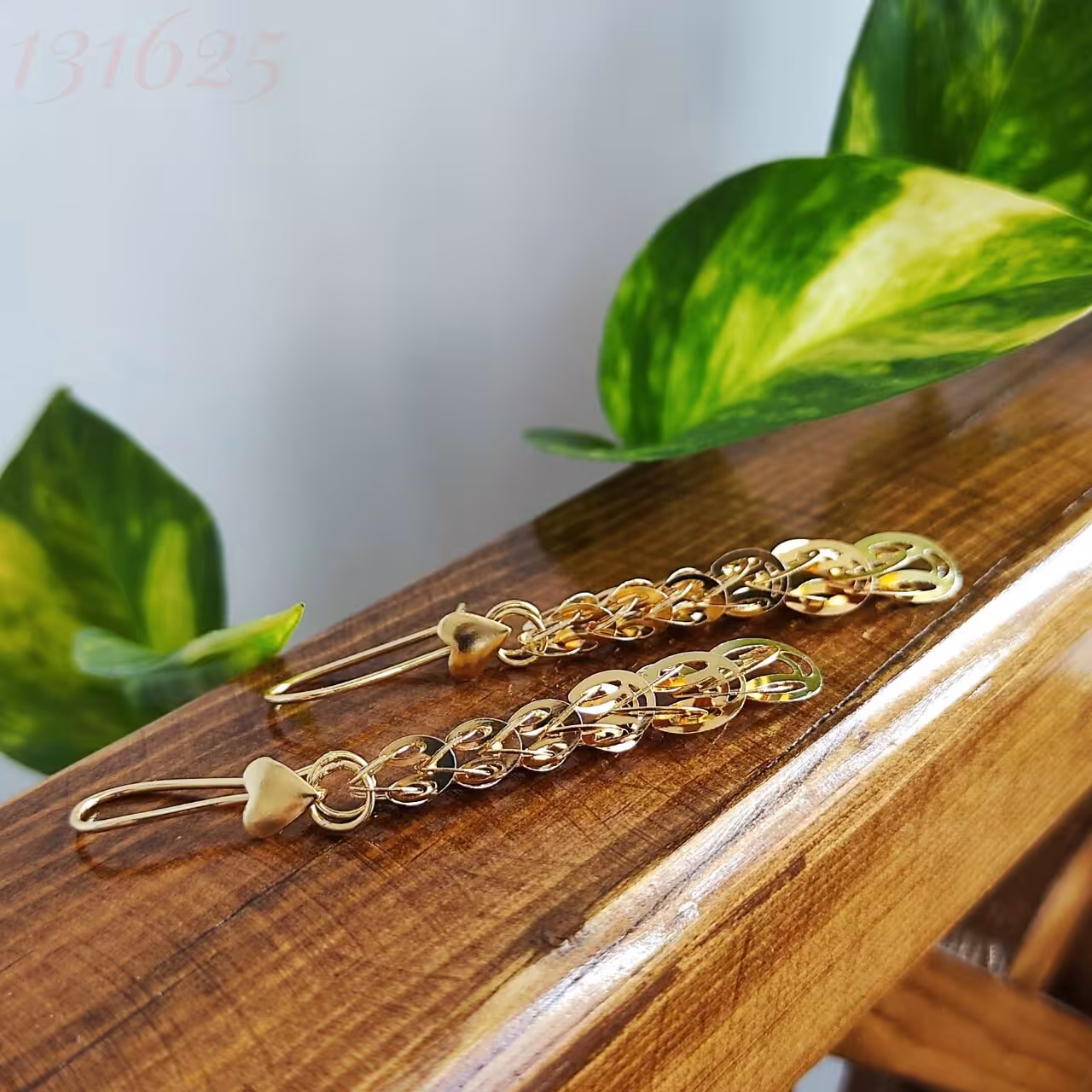 گوشواره پولکی طرح  طلا