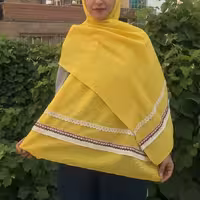 شال 

طول حدود دو متر، عرض حدود 75 سانتی متر 
.
مناسب 4 فصل
.
ایستایی مناسب روی سر
.

.
عکس بدون افکت می باشد.