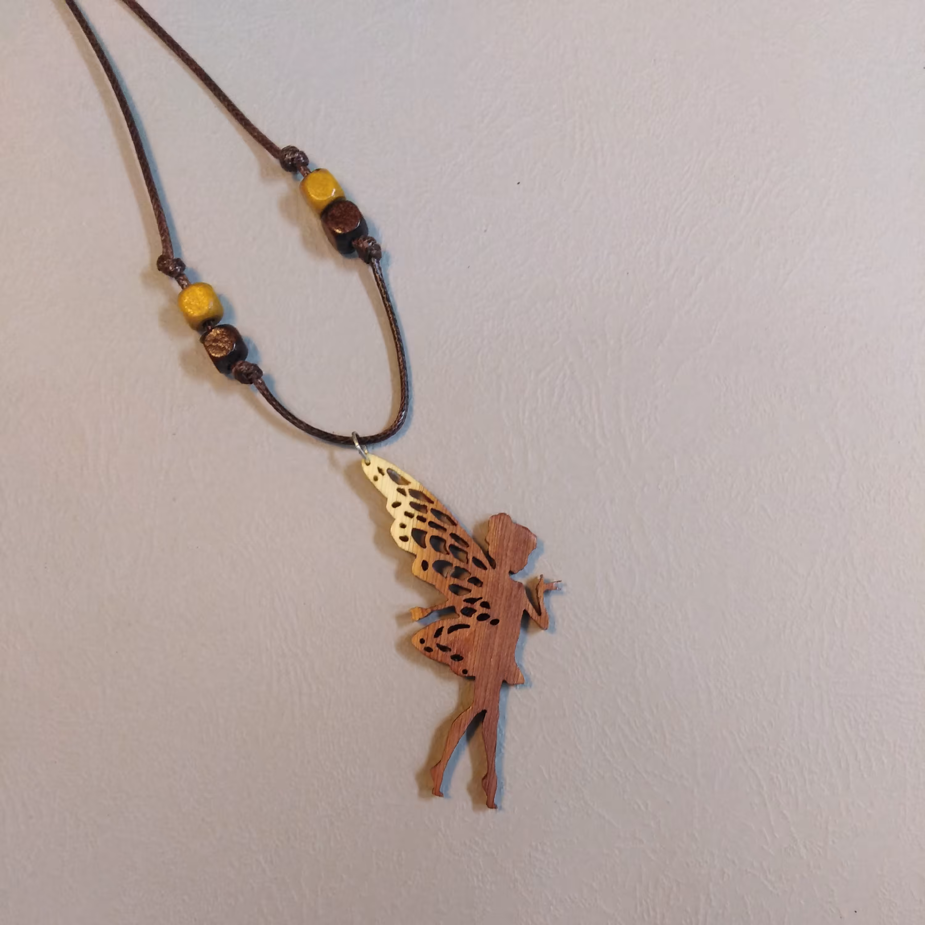 گردنبند چوبی طرح تینکربل کد 01