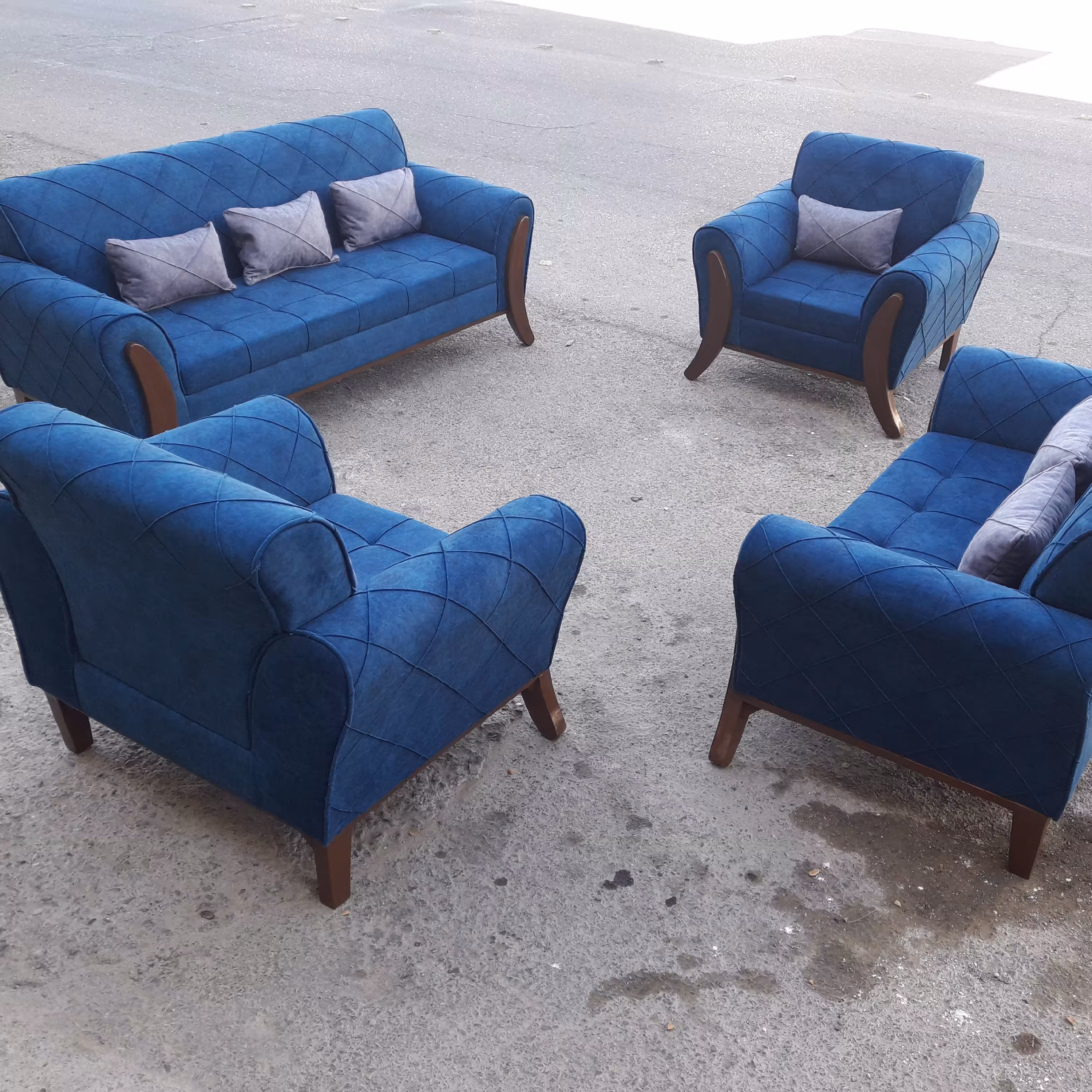 مبل مدل اسکارلت رودی جذاب سایز استاندارد با بیش از 30 رنگ