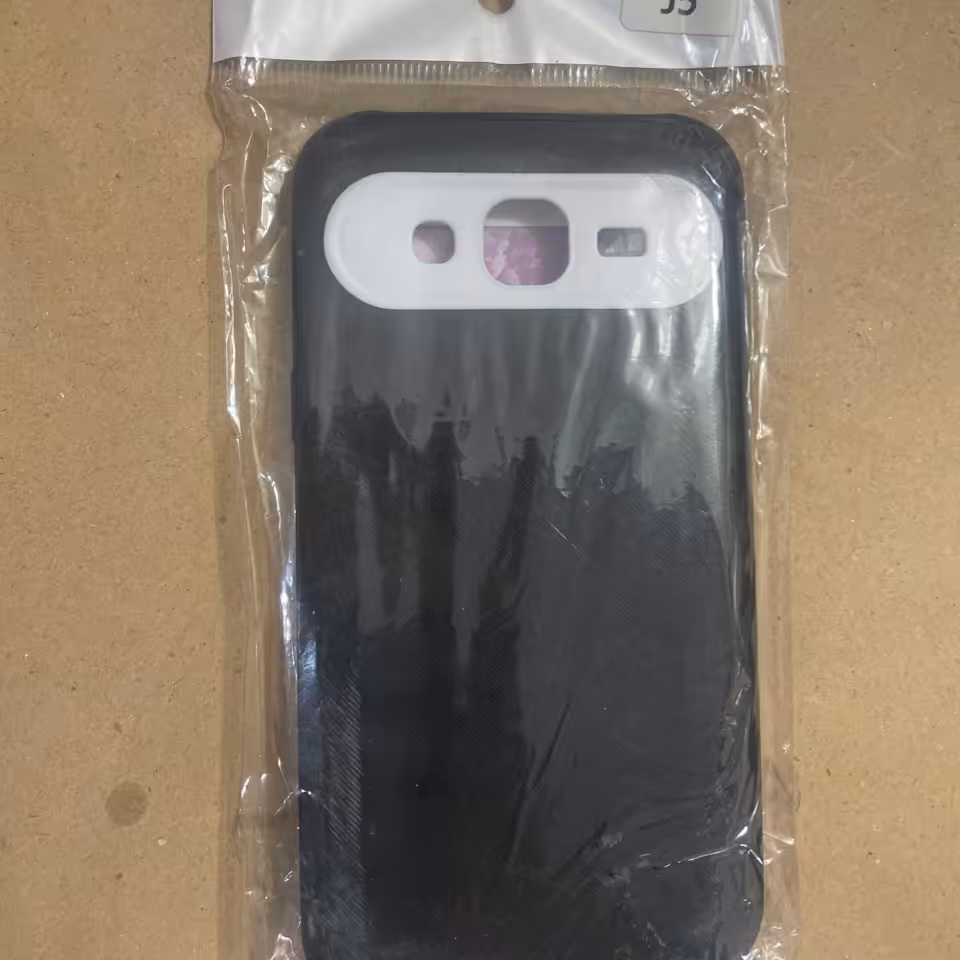 گاردگوشی   j5