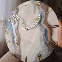 ساعت دیواری رزینی طرح روسی قطر 40 سانت