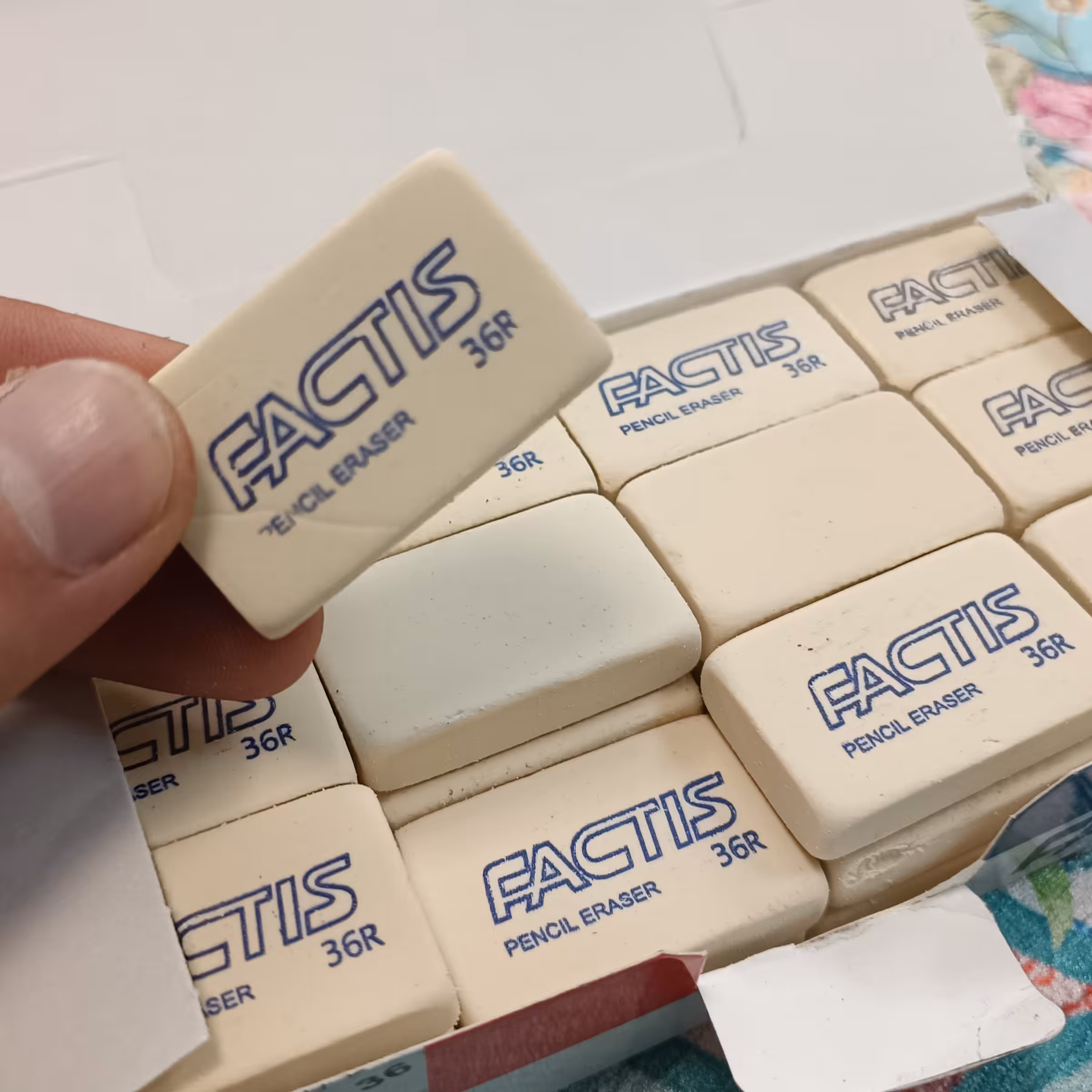 پاک کن مستطیلی فکتیس