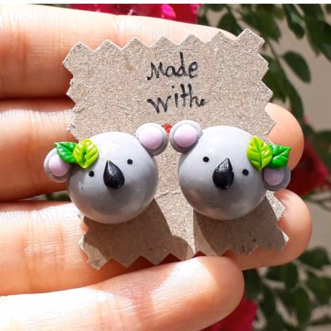 گوشواره میخی طرح کوالا
زیورالات