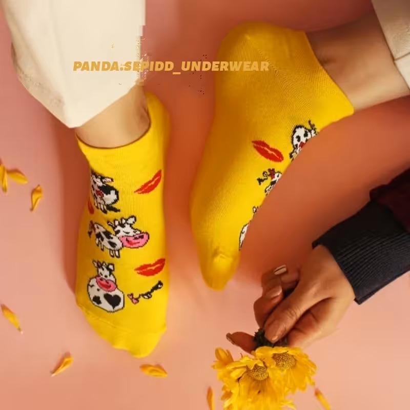 جوراب طرح گاو