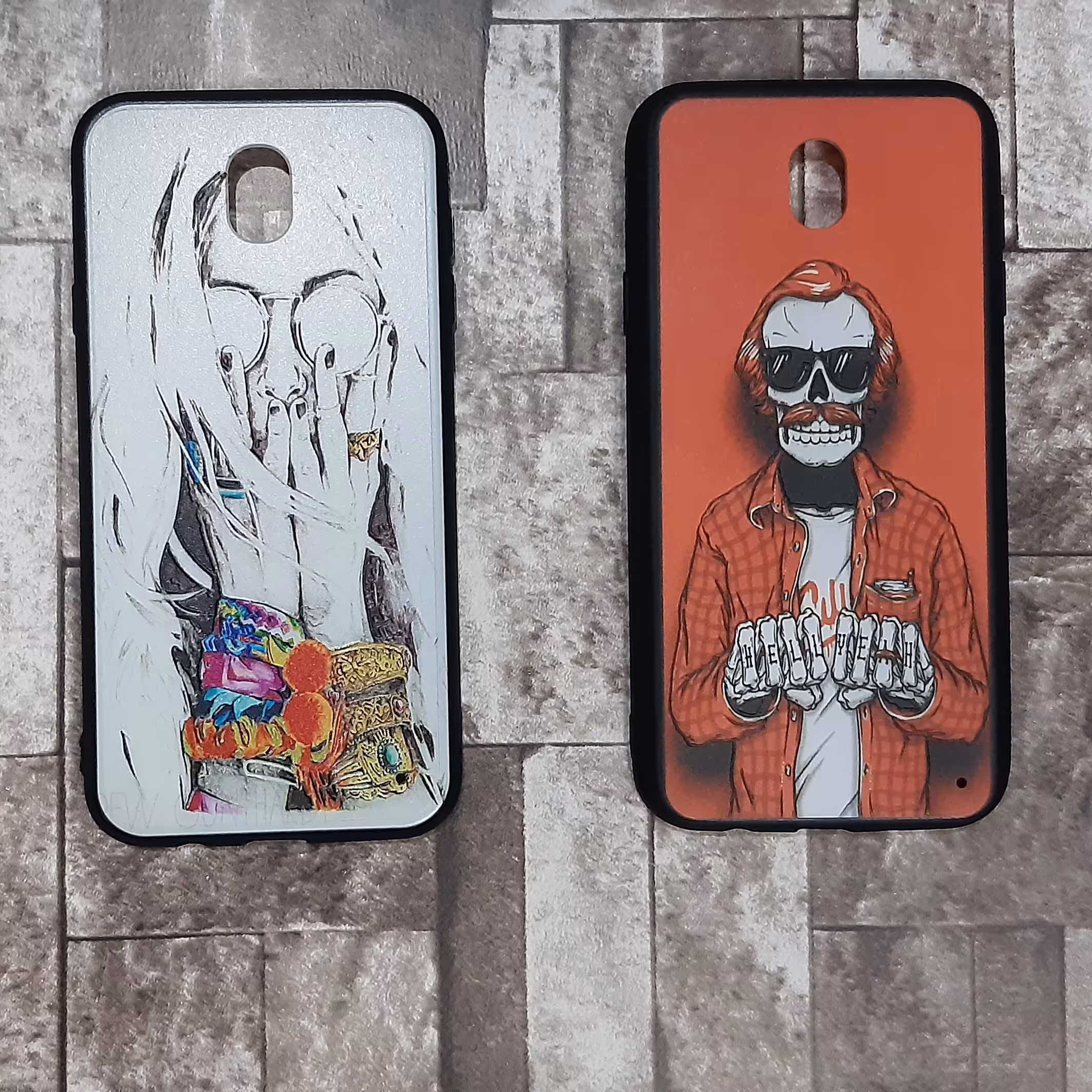 قاب طرح دار سامسونگ مدل J7pro مخصوص محافظت از گوشی هایی که پشت قاب آنها حساس و قابل خش هستند