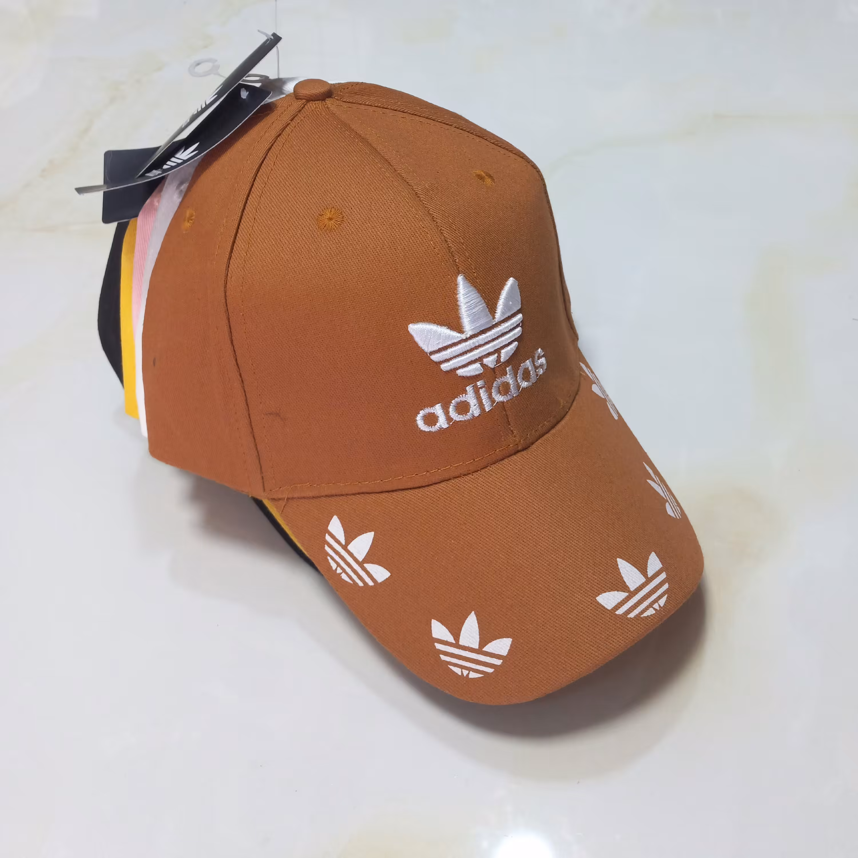 کلاه آدیداس پرطرفدار 