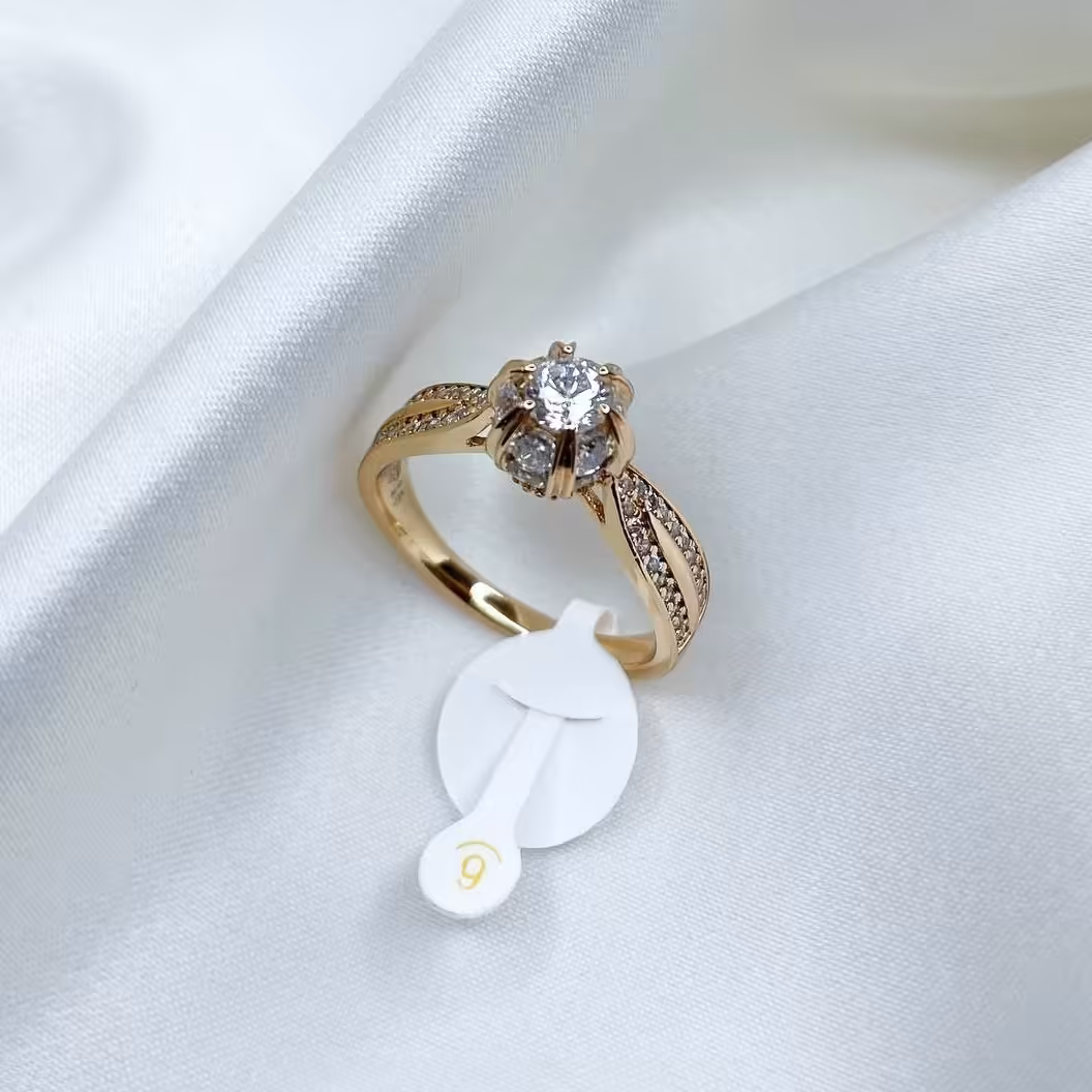 انگشتر جواهری از برند معروف ژوپینگ رنگ ثابت ضد حساسیت (حتما قبل از ثبت سفارش موجودی بگیرید)