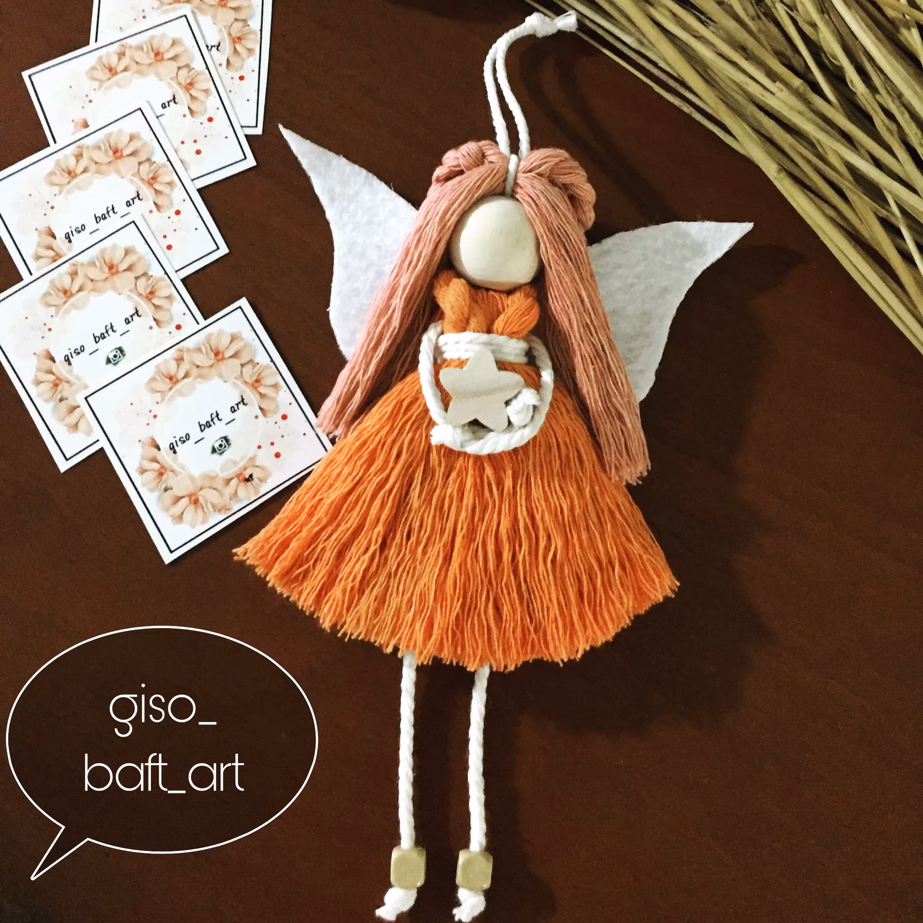 فرشته مکرومه پیرهن نارنجی