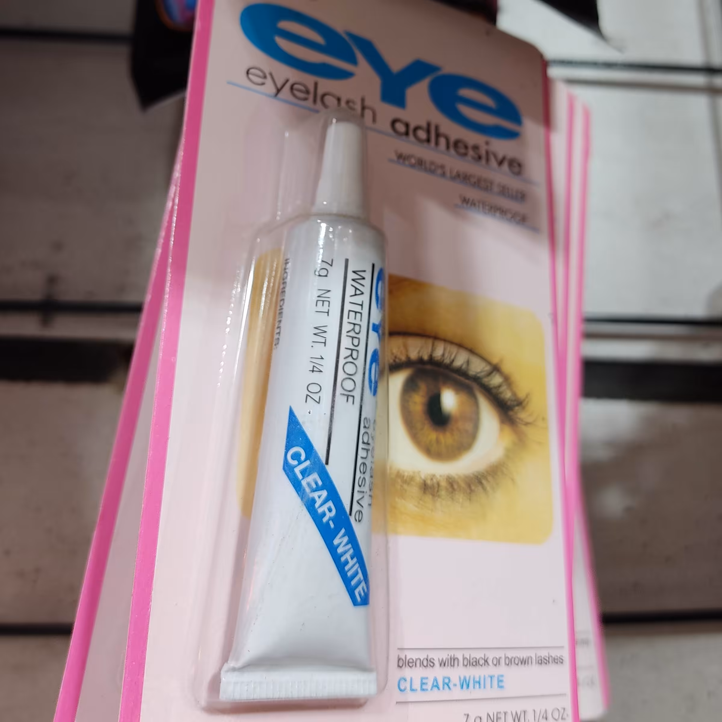 چسب مژه با کیفیت بدون رنگ 