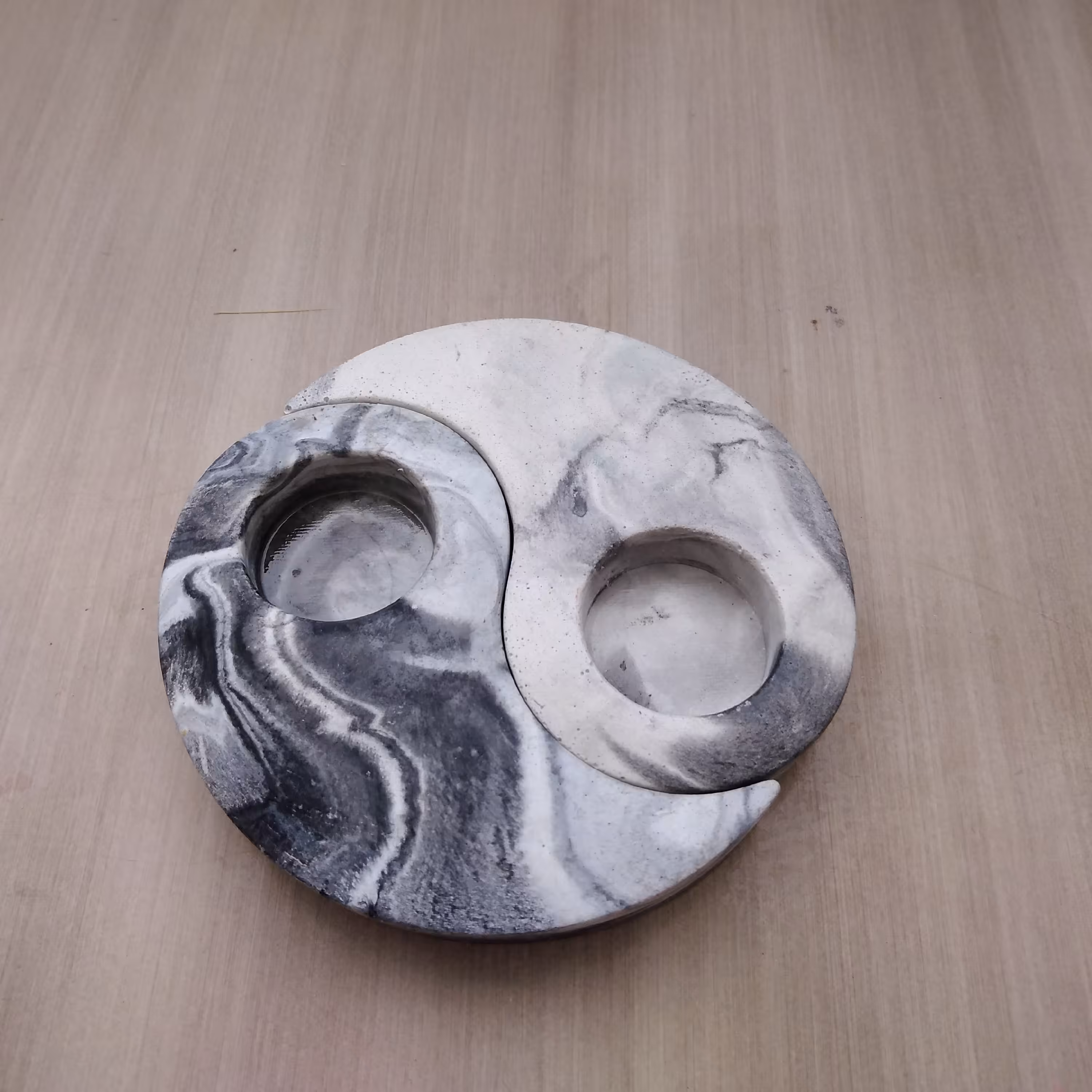 جاوارمری ین و یانگ