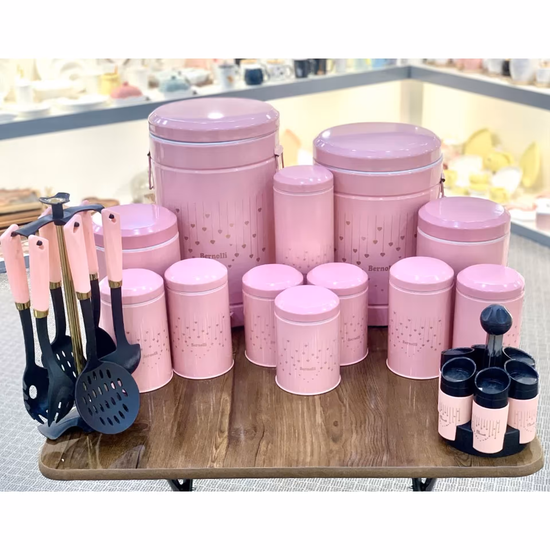 سرویس آشپزخانه 26 پارچه طرح قلب مدل  یونیک