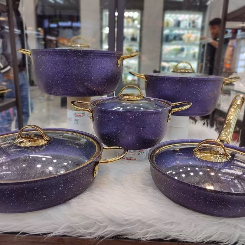 سرویس قابلمه دسته طلایی 