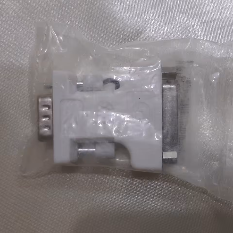 مبدل DVI بهVGI  رنگ مشکی و سفید