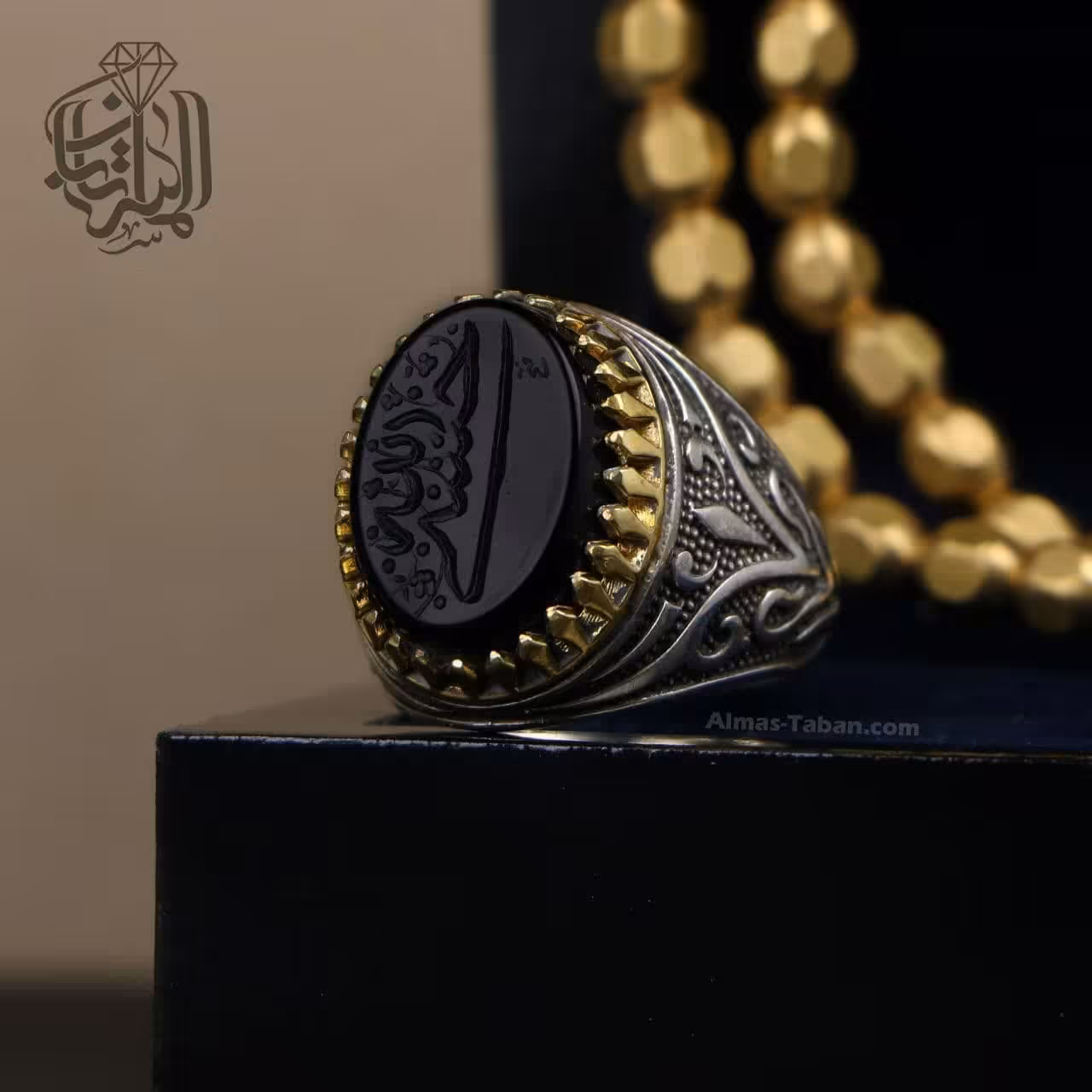 انگشتر نقره مردانه عقیق مشکی منقش به ذکر جلاله حسبی الله