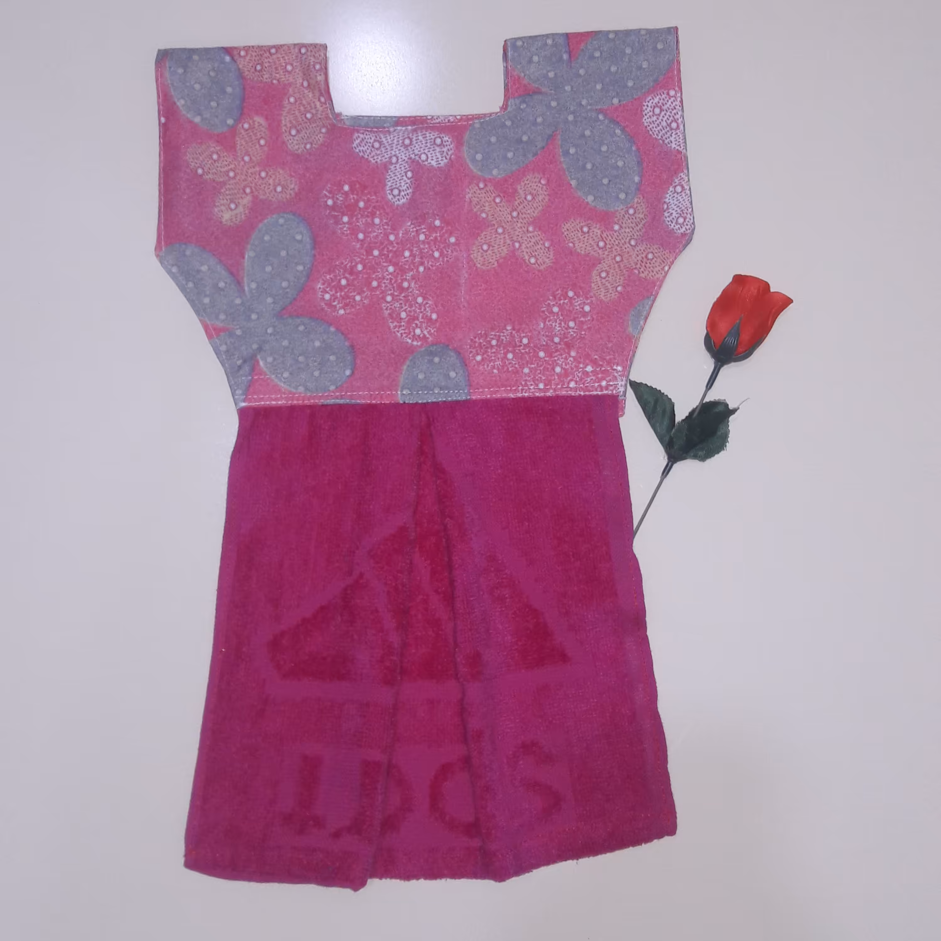 حوله آشپزخانه صورتی