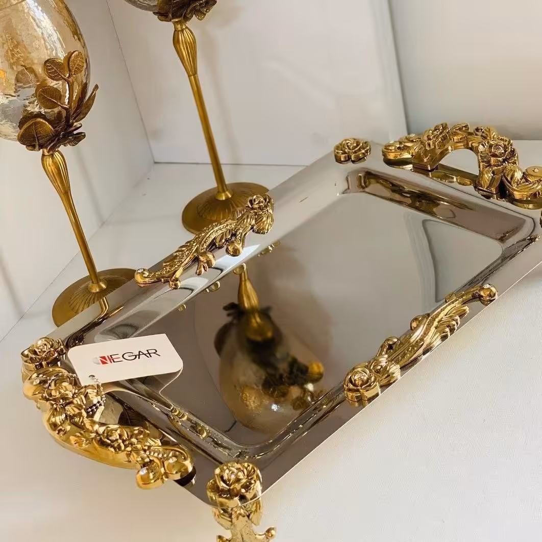 سینی استیل ضد زنگ دسته طلایی مدل گلستان سایز کوچک 