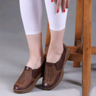 کفش طبی زنانه