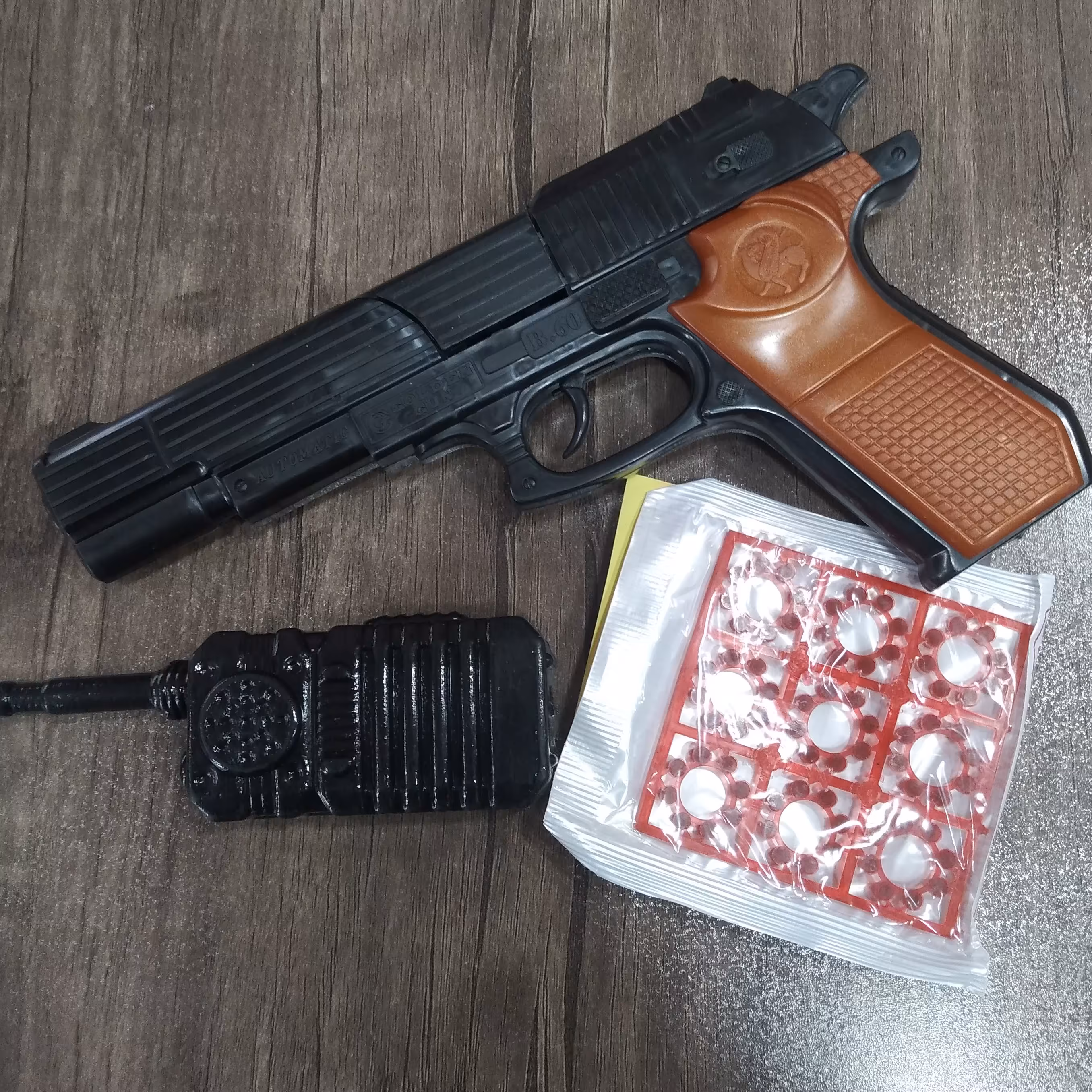 تفنگ تیر ترقه ایB60