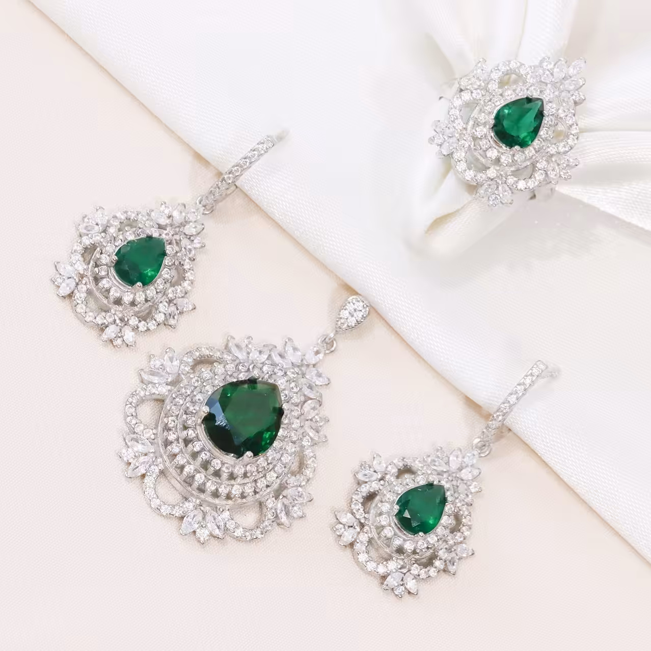 نیم ست نقره سلطنتی میکرو کد S-10232-25.5